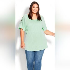 Avenue Cut Out Crochet Trim Top sx 26/28 NWT